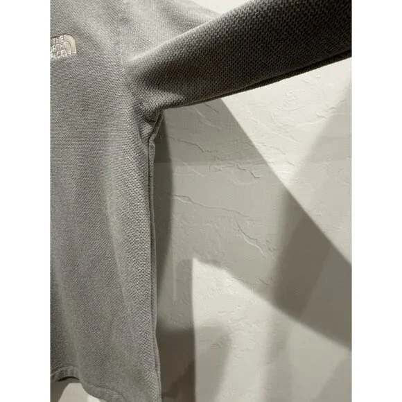 The North Face Men’s Textured Cap Rock 1/4 Zip Pullover Sweatshirt Gray Small - Picture 4 of 7